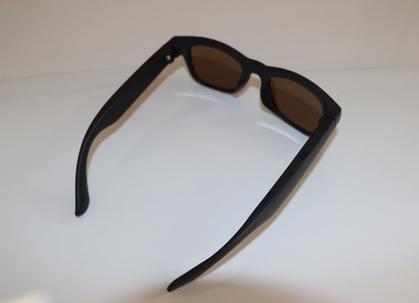 8MP AI Smart Glasses with HD Camera AI Translation Audio Playback Photochromic Lenses